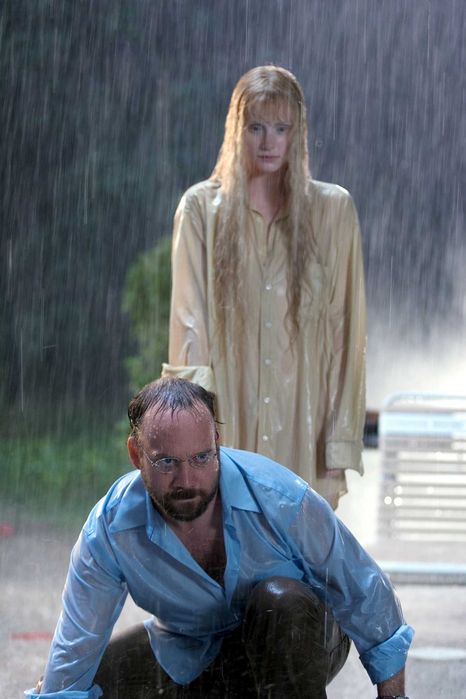 A SENHORA DA ÁGUA (M Night Shyamalan)Paul Giamatti/Bryce Dallas Howard
