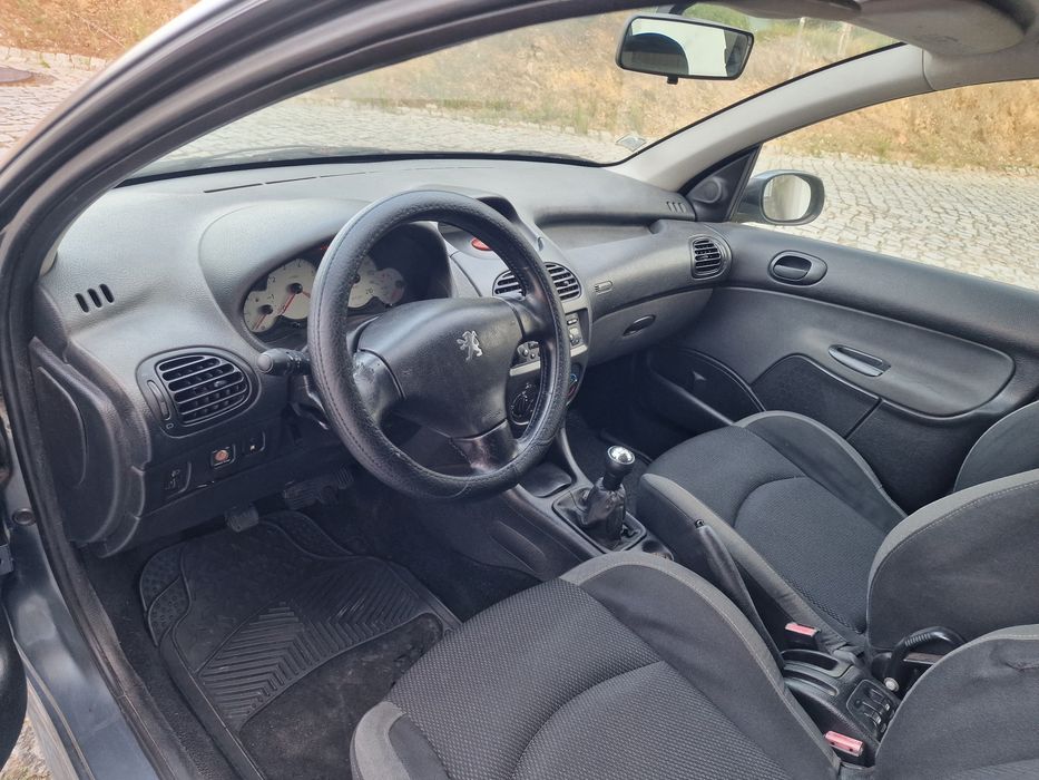 Peugeot 206 1.4i 2007 Com 208mil kms
