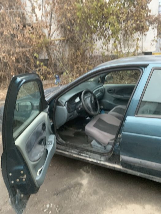 Срочно Renault megane 1.6