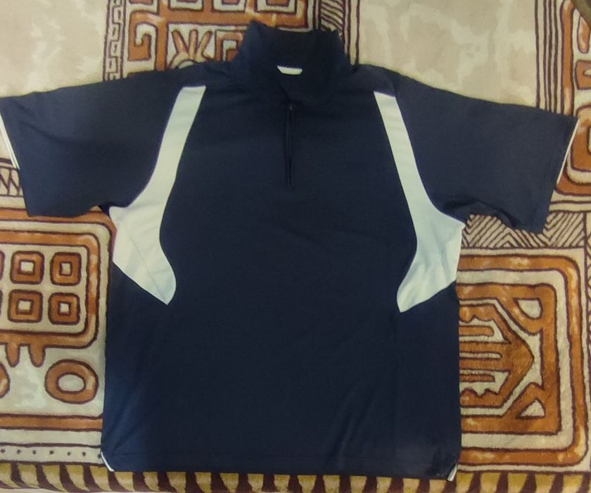 T-shirt Reebok ( przewiewne wykonanie )