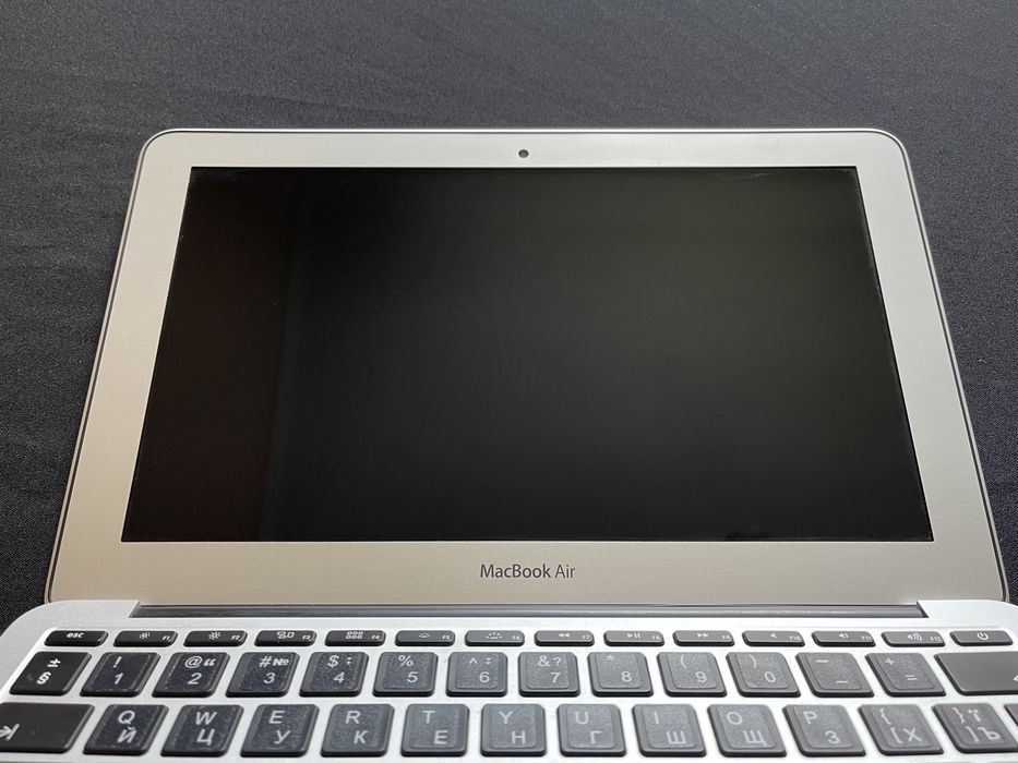 MacBook Air (11-inch, Early 2015)
