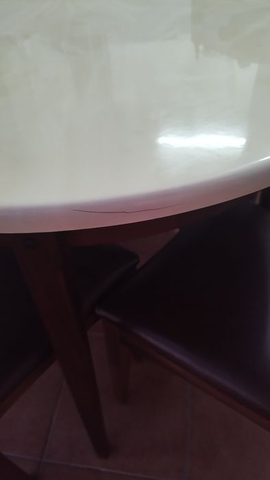 Conjunto mesa + 4 cadeiras