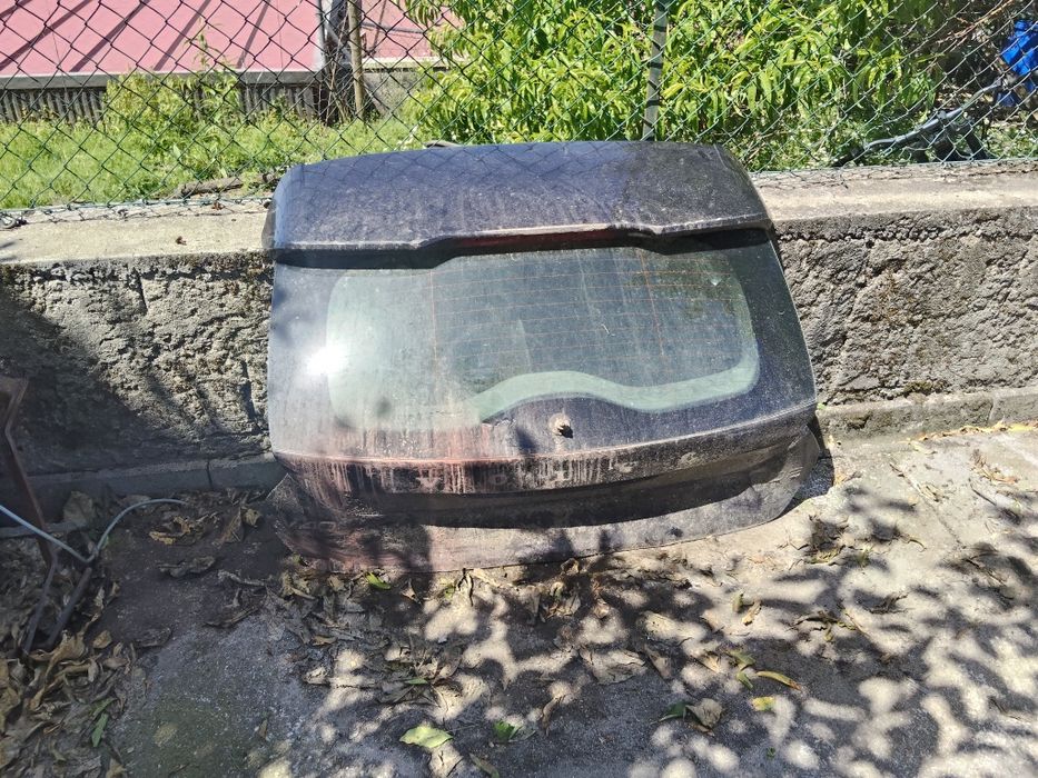 Vidro da mala e mala Volvo v40 de 2015