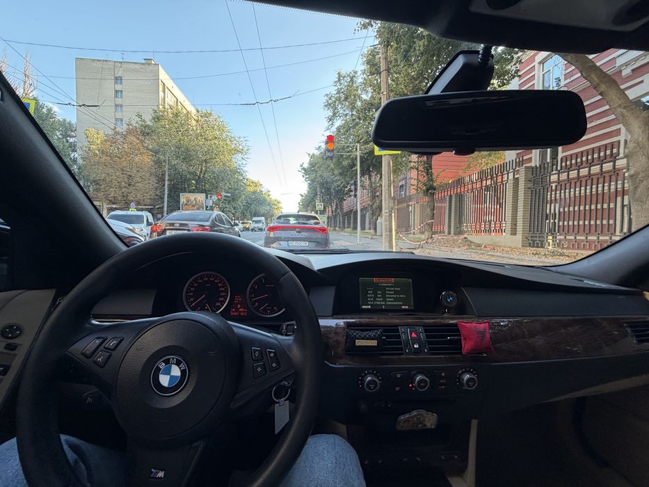 BMW 5 Series 2007 VIN WBANE71060CM08173 фото оголошення 9 з 10