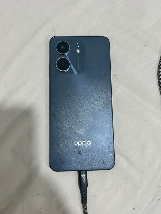 Telemóvel em bom estado usado por 1 ano já não uso