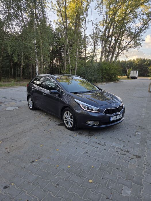 Kia Ceed 2014/2015 r. 1.6 crdi 110 km, najbogatsza wersja, doinwestowa