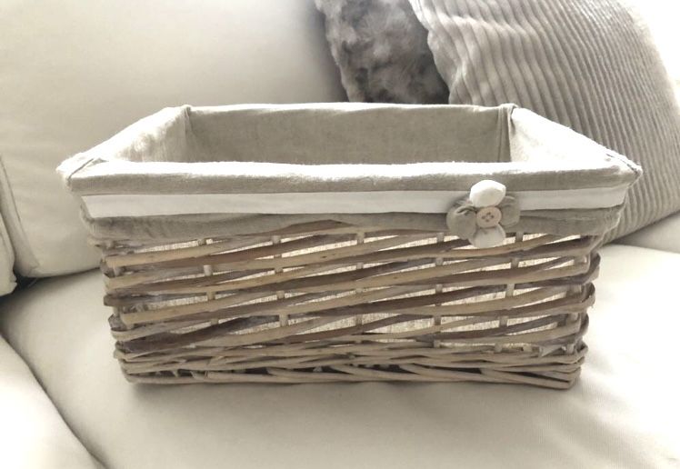 2 Cestos palhinha brancos Zara Home Novos, cabides veludo