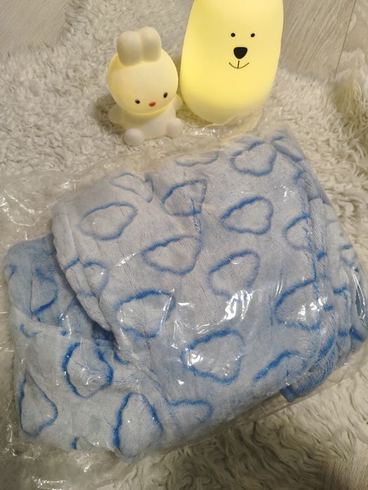 Теплий м'який новий чоловічок