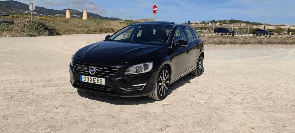 Volvo V60 D6 Summum Hibrido - Full Extras