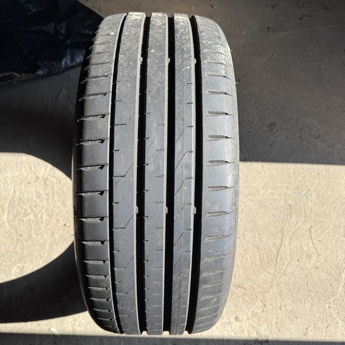 Б/У Шини Falken Azenis FK520 245/40 R19 98Y