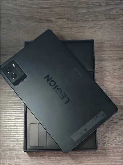Игровой планшет Lenovo Legion Y700 3rd gen 12/256Gb Eclipse Black