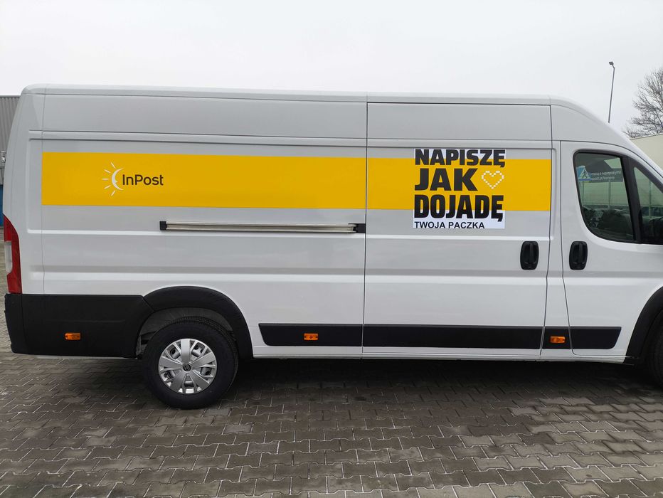InPost magnesy reklamowe
