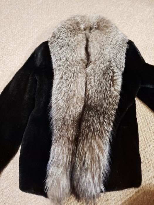 Продам норковую шубу. Греция