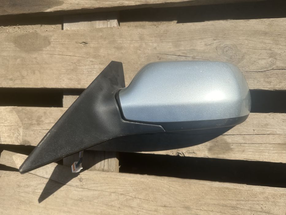 Продам дзеркала Mazda 6 gg-gy сірі 02-07 поштучно або пара