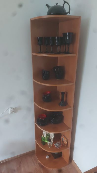Etażerka.   Narożnik.