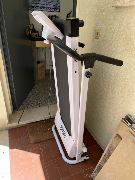 Passadeira Elétrica Dobrável iWalk Compacta e Funcional