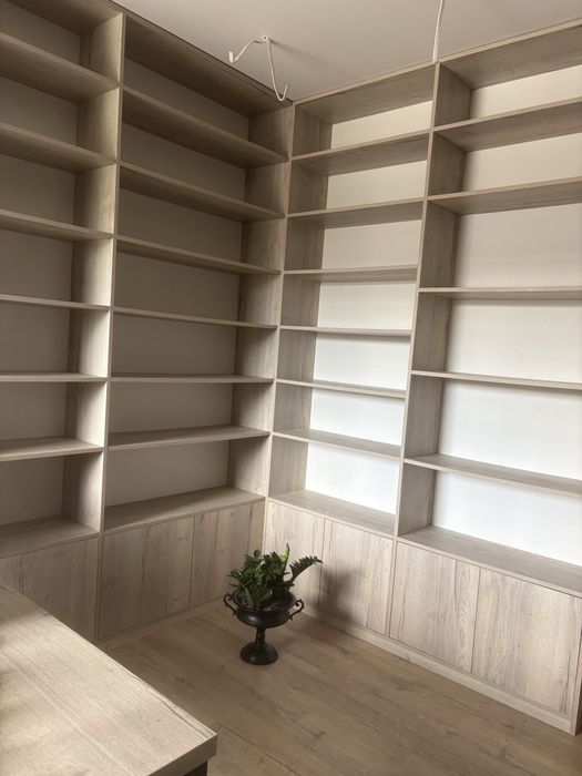 Duży regał narożny / Biblioteczka (jasny dąb) – rozmontowany, do poprawek