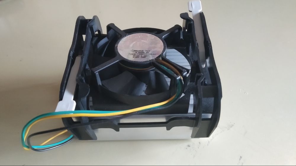 Intel Cooler for Slot 47864585122988545120