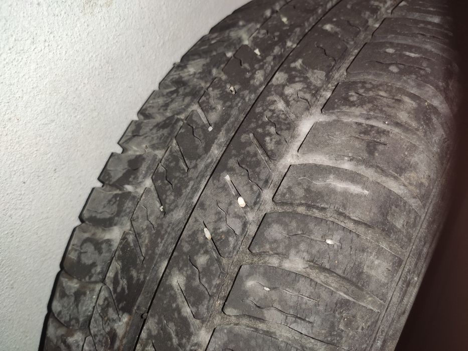 Pneu R13 suplente com jante ferro