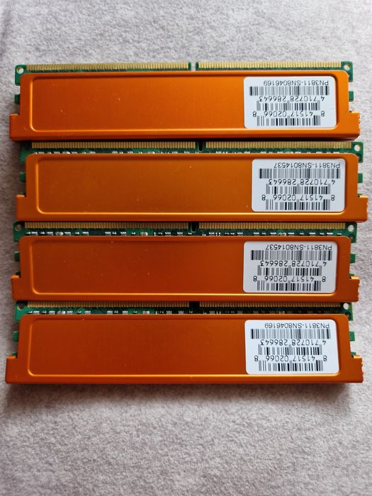Komputer stacjonarny serwer pamięć RAM 4 x 1 GB Geil PC2-6400 GX22GB64