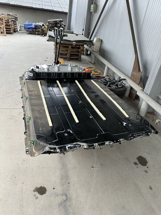 Продам батарею імбаланс Tesla М3/МУ 82. кВт