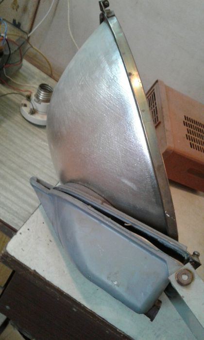 Прожектор ЖО,ГО,РО,НО,ДО под лампу с цоколем Е40