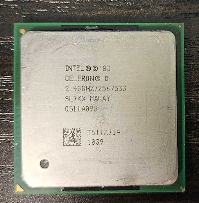 Procesor Intel Celeron D socket 478 2,4Ghz SL7KX