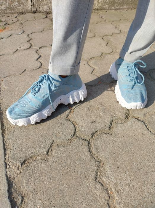 Nowe buty sportowe