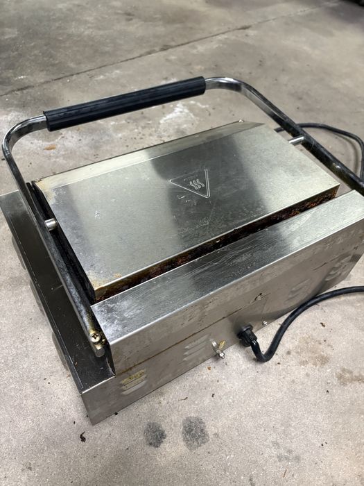 Kontakt grill elektryczny panini gładki/ryflowany Yato