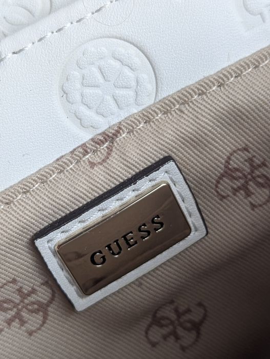 Nerka/torebka Guess Love