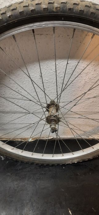 Kolo przednie 26 cali plus opona