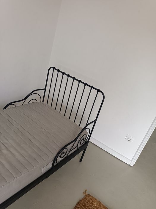 Cama com colchão