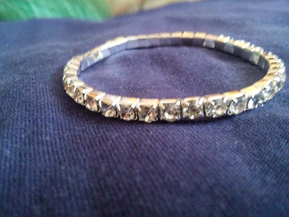 Delikatna nowa bransoletka z cyrkoniami - biżuteria ślubna