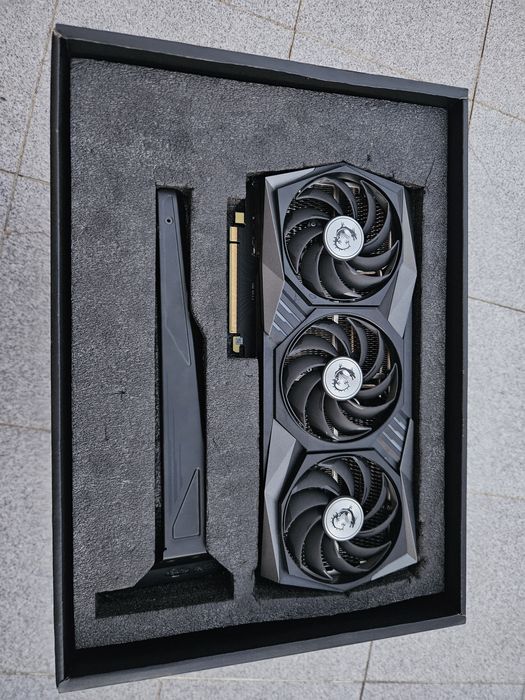 MSI RTX 3060 12Gb Gaming X Trio.