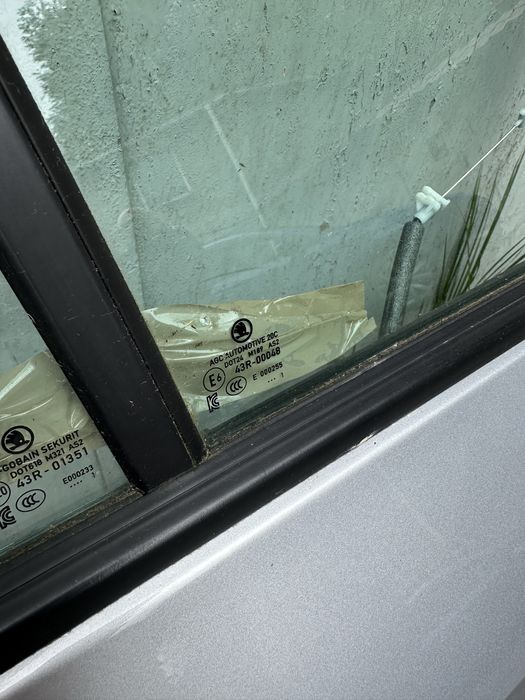 Skoda Kamiq дверка задня права