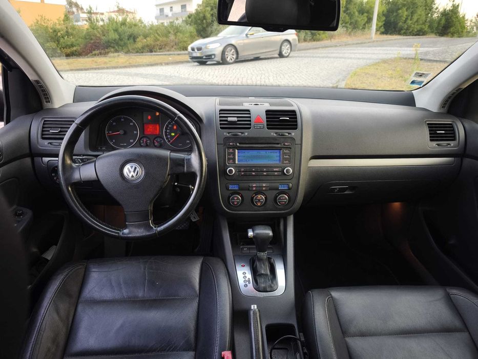 Volkswagen Golf V 1.9 TDI DSG – 2006