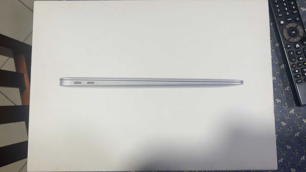 MACBOOK AIR 2020 como novo!