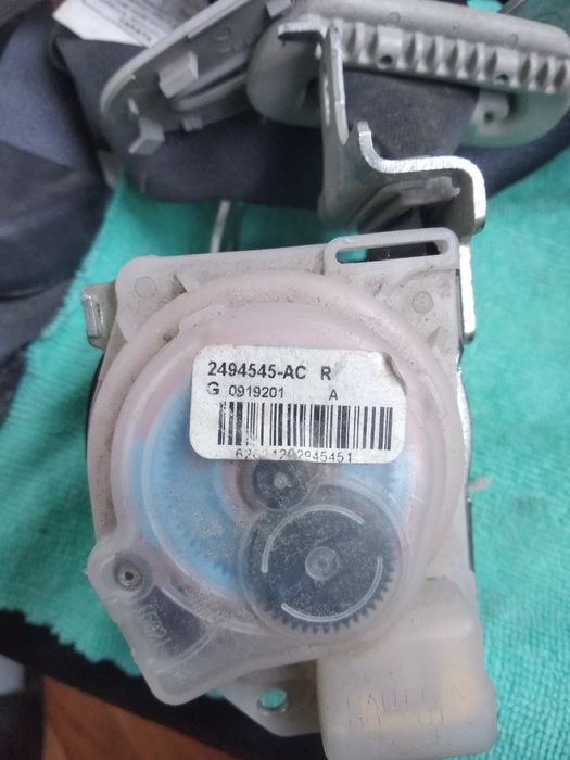 Ремни безопасности Infiniti Q60