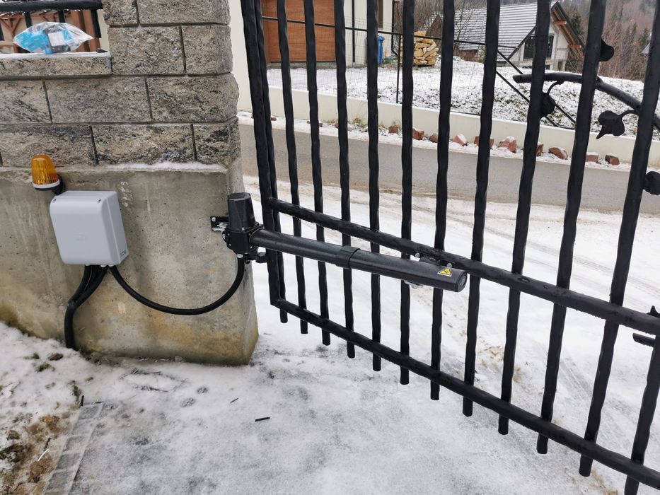 Napęd do bramy skrzydłowej wznoszonej MONTAŻ GRATIS