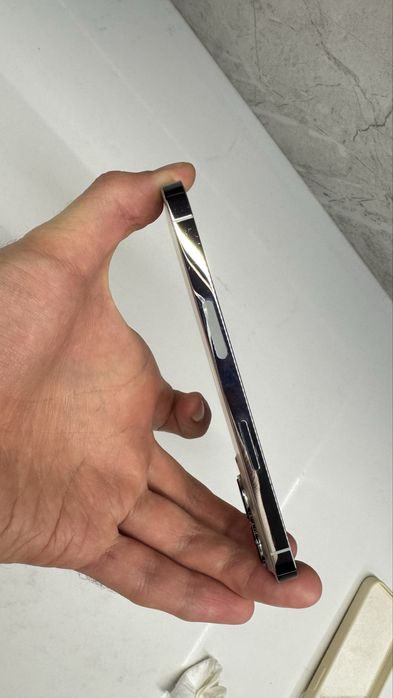 Продам Iphone 13 Pro 256 GB Silver