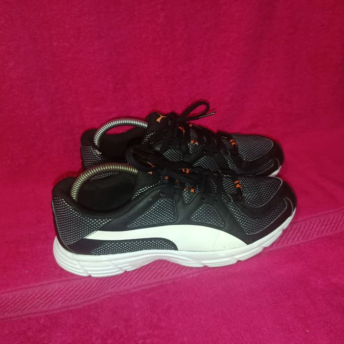 PUMA Axis v3 Mesh стан 10/10 розмір 42 устілка 27 см.