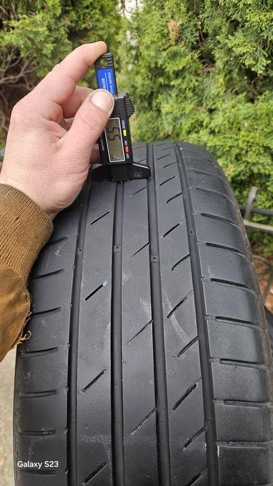 Продам комплект  kumho 205 60 r 16