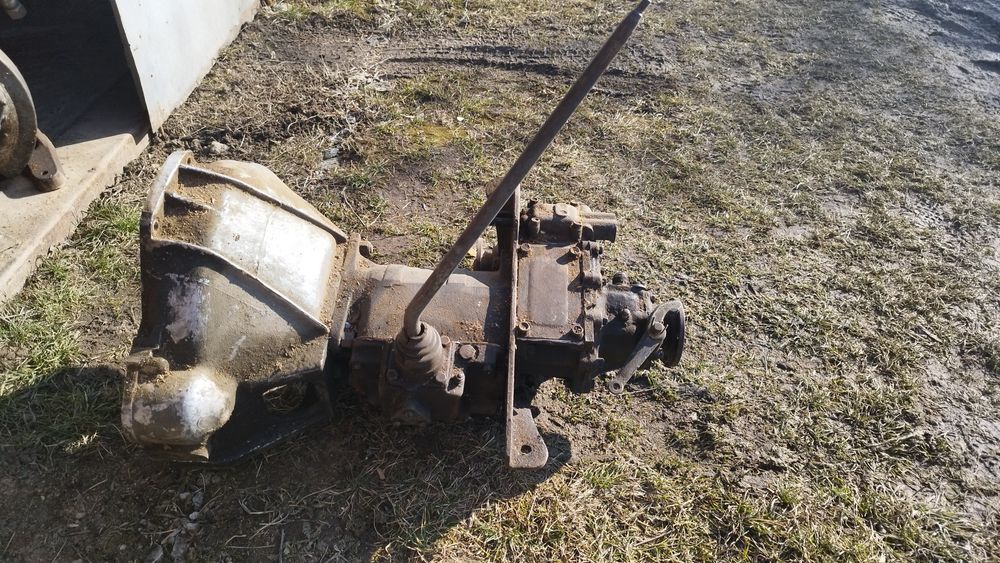 Коробка передач з роздаткою з колоколом