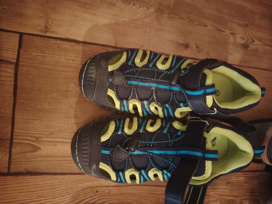 Sprzedam buty trekkingowe