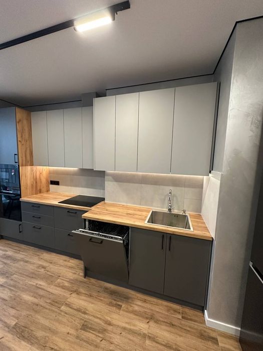 Продається 1,5 кімнатна квартира - заходь і живи!