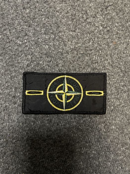 Светр Stone Island з патчем
