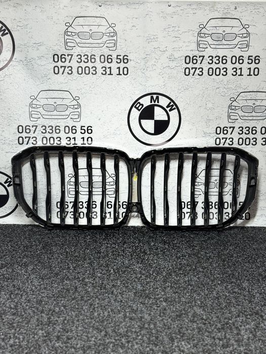 Верхня решітка радіатора / ноздрі BMW X5 G05 хром 51137454889