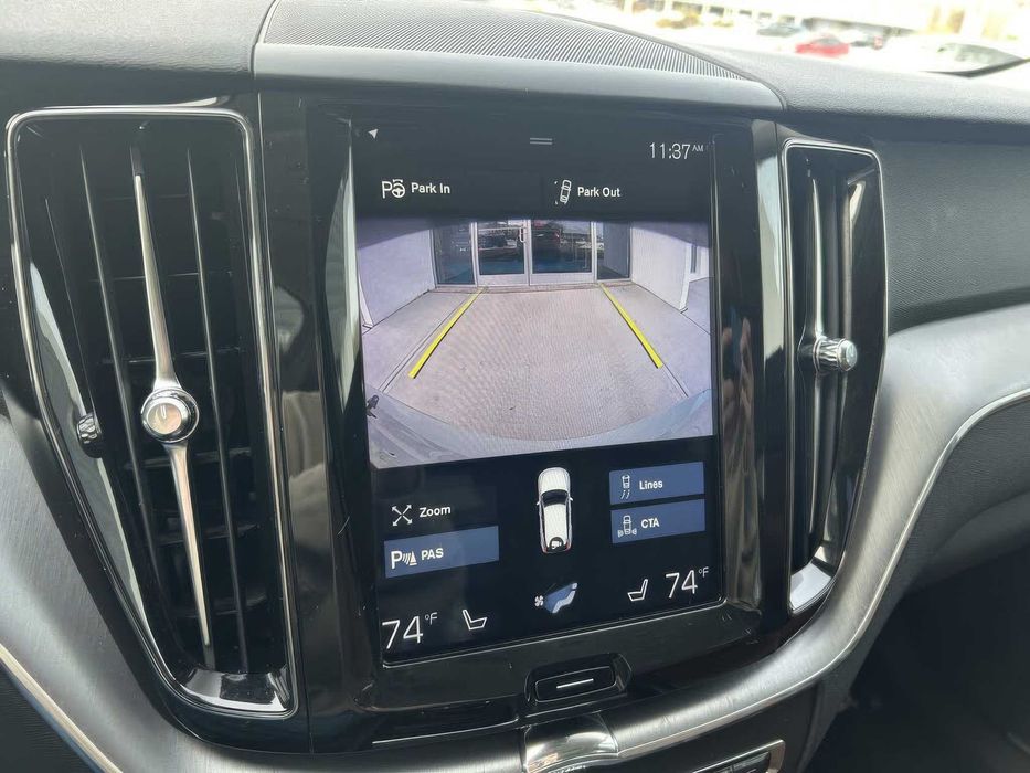 Volvo XC60 T6 Momentum      2019