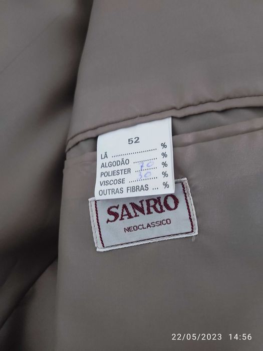 Fato de verão de homem verde