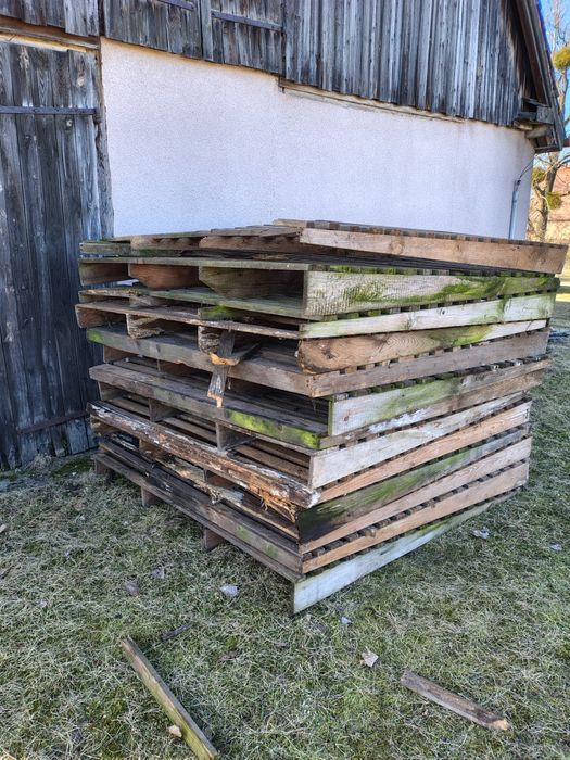 Oddam palety, deski, belki. Dopłacę za wywóz.